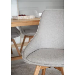 Alison tuoli lakattu tammijalka / vaalea beige kangas