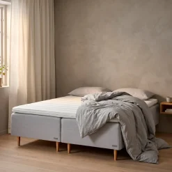 Memory foam-runkopatjasänky 160x200 cm
